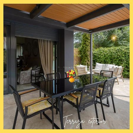 Space In The Villa With Poll Near Golf In مدريد المظهر الخارجي الصورة
