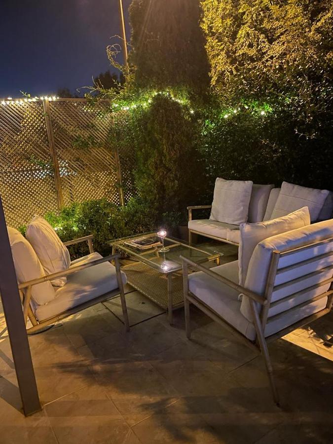 Space In The Villa With Poll Near Golf In مدريد المظهر الخارجي الصورة