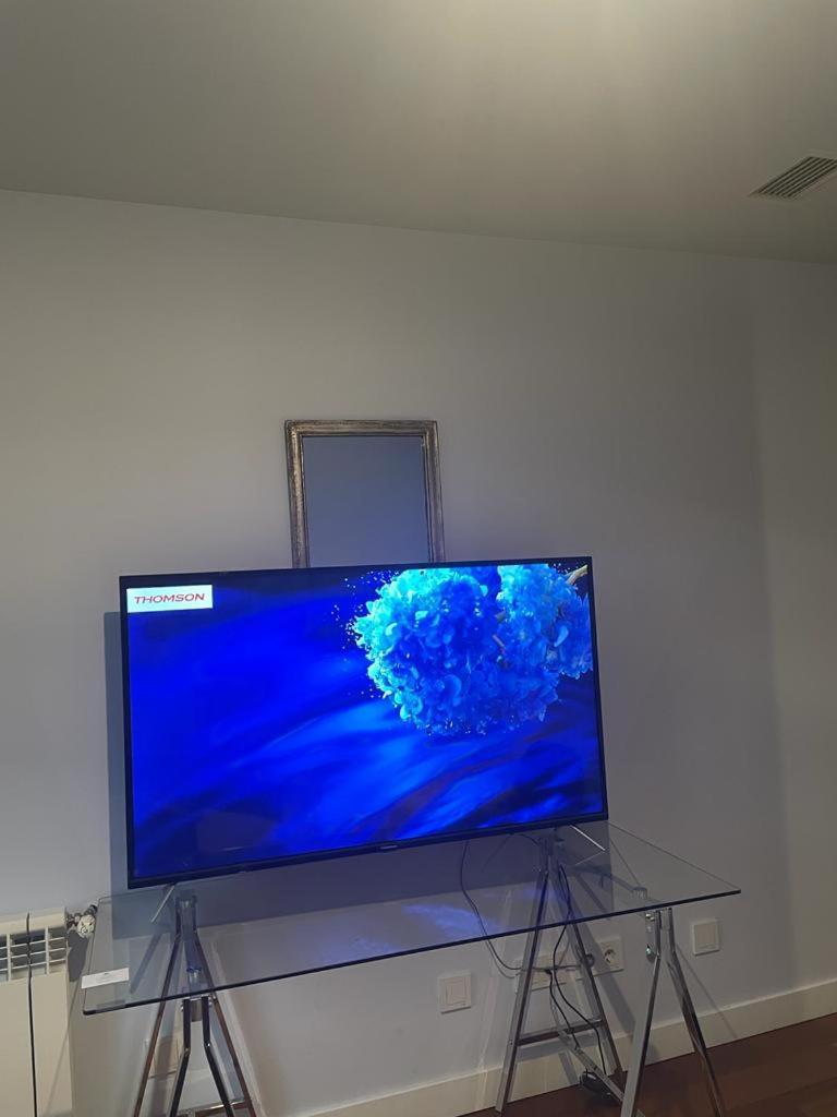 Space In The Villa With Poll Near Golf In مدريد المظهر الخارجي الصورة