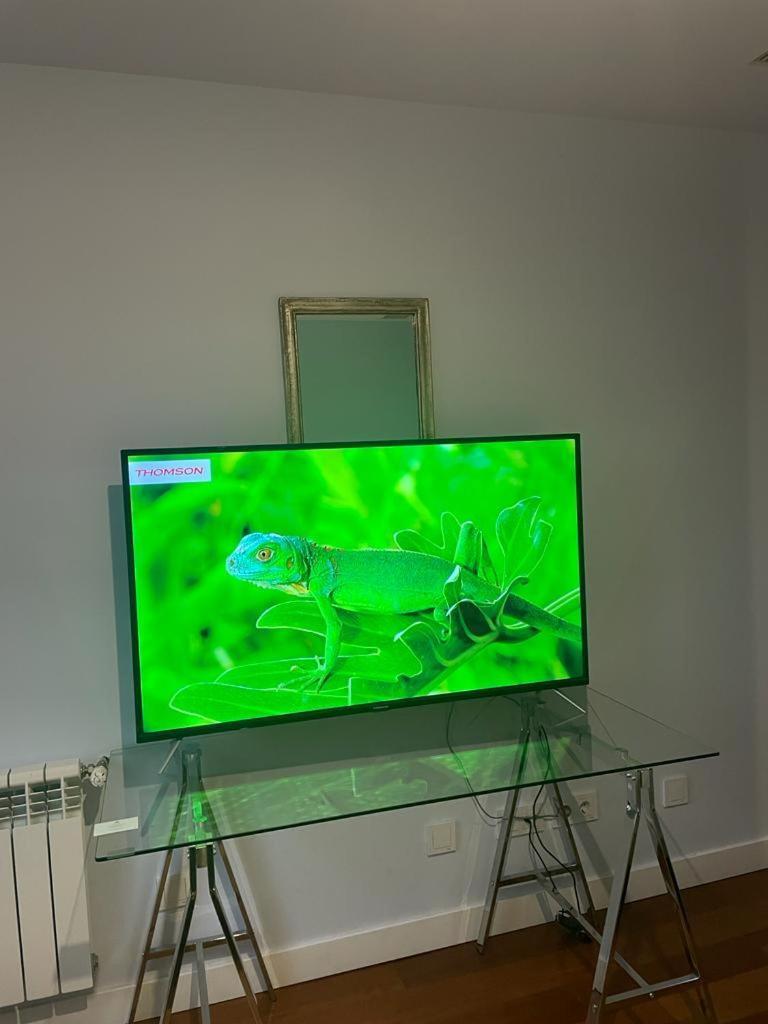 Space In The Villa With Poll Near Golf In مدريد المظهر الخارجي الصورة